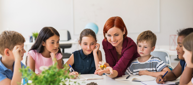 /getmedia/bc3b327f-8cef-44e2-af3f-9fcfa160a775/InTheClassroom-ParaEducators-BecomingAnAide.png?width=750&amp;height=330&amp;ext=.png